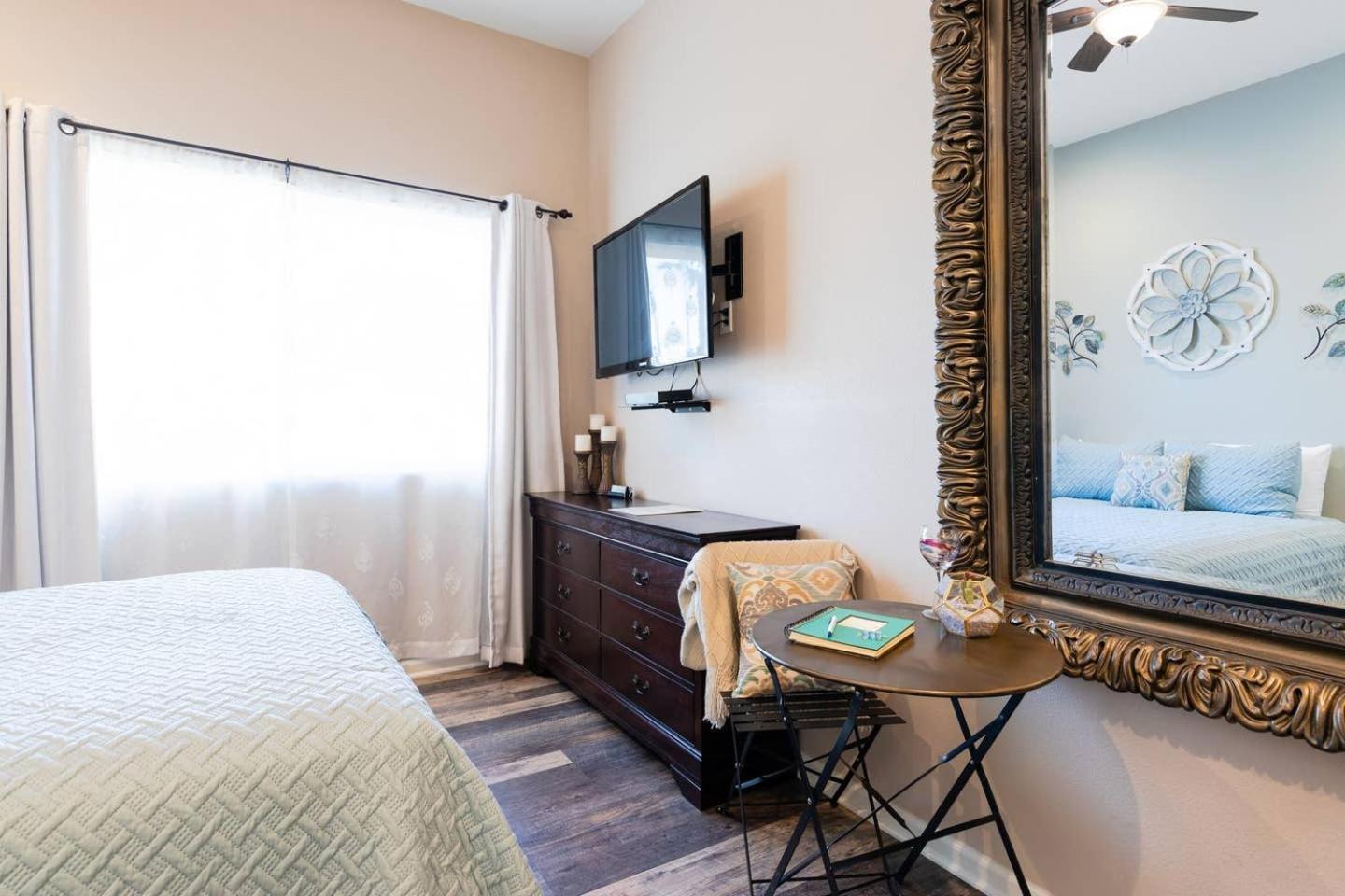 Private Casita In The Heart Of Palm Desert Exterior foto