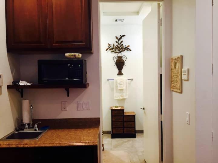Private Casita In The Heart Of Palm Desert Exterior foto